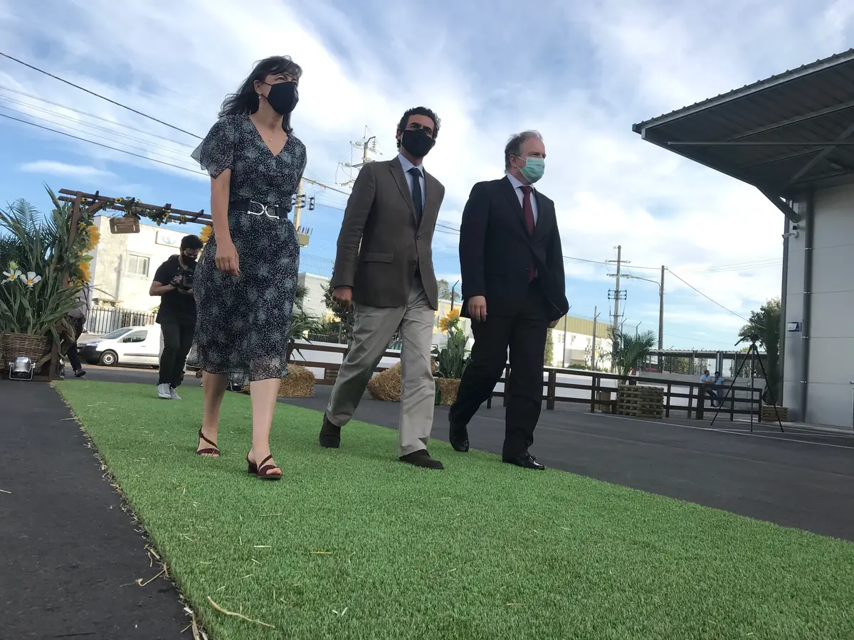 Visita às instalações da Zona Industrial de Almeirim no dia da inauguração.